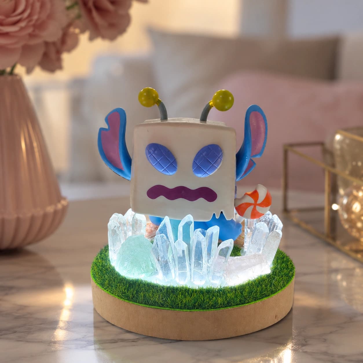 StoneMart Crystal Cube Creature LED Decorative Lamp, Quirky Antenna Figurine with Natural Clear Quartz, Green Fluorite & Rose Quartz on Grass Base (10.8 cm)